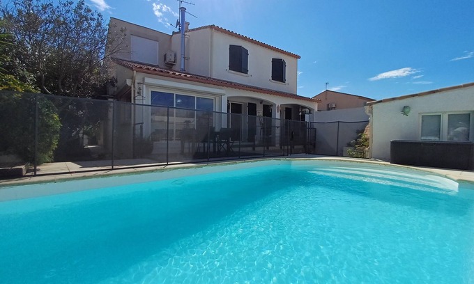 Palavas-les-Flots House | Palavas Villa 3 bedrooms. Av Piscine/Jardin/PK. Close to the sea and the center (4-minute walk)