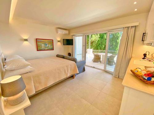 Petaleia House | Paleopetres K-Nine - Premium Suite - Kalami -
