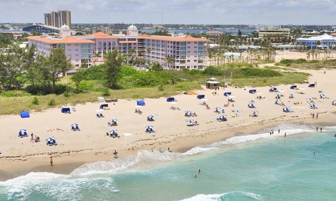 Palm Beach Shores Resort | Palm Beach Shores Resort ~ Singer Island Oceanfront Resort ~ One Bedroom, slp. 4