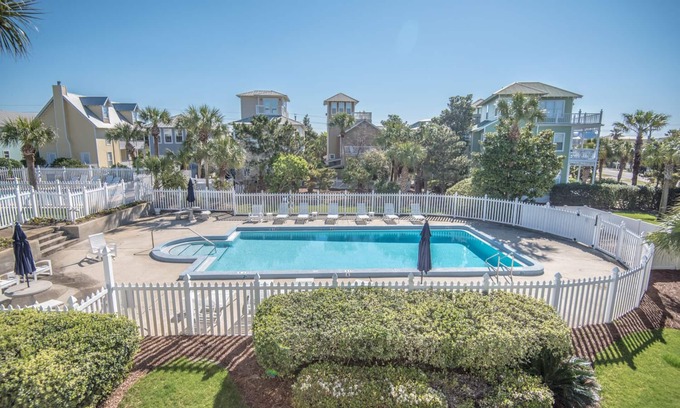 Dune Allen Beach Condo | Palms North #2B- Deeded beach access, pool, on Dune Allen beach