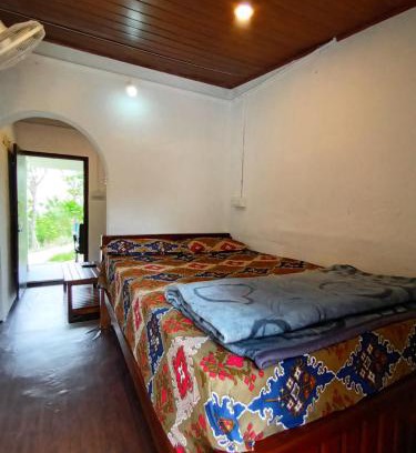 Maraiyur House | Pambaar River view Homestay