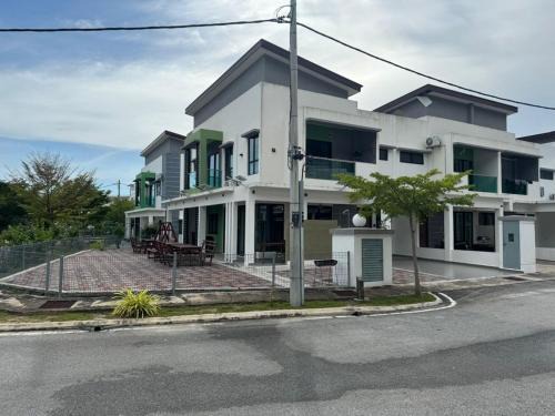 Pangkor Island Apartment | Pangkor L30 88 Corner villa House