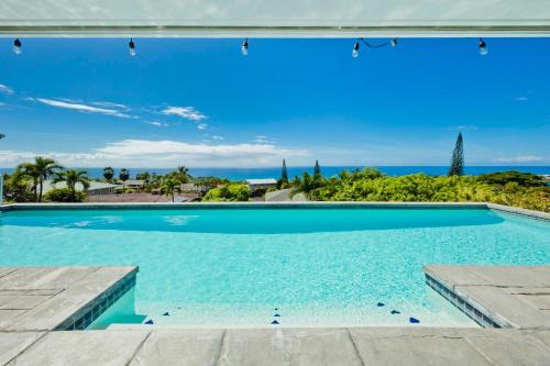Kailua-Kona House | Panoramic Ocean View Home with Pool by Kona PhiLong