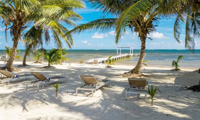 San Pedro Villa | Panoramic Oceanfront Villa Azul with Private Staff by ALOM Estates