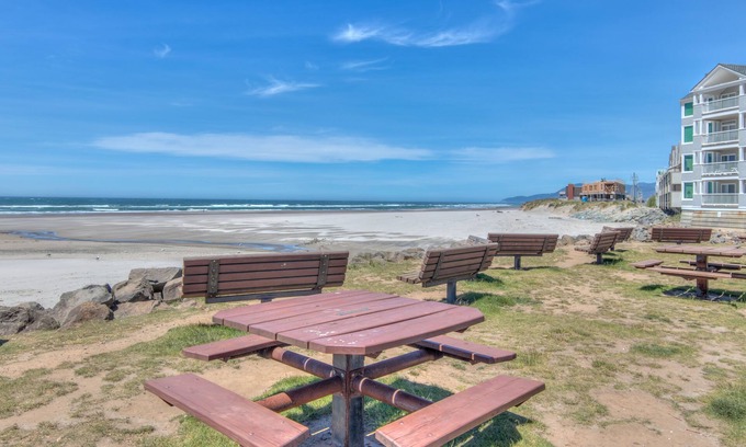 Rockaway Beach Condo | Panoramic Rockaway Beach Views From This Beautifully Appointed Oceanfront Condo!