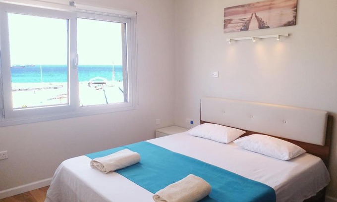 Larnaca Apartment | Panoramic sea view apartment