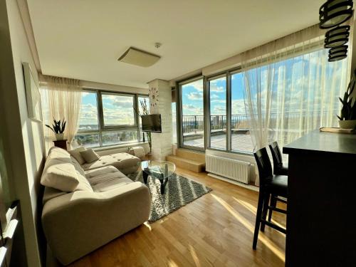 Klaipeda Apartment | Panoramic sea-view penthouse