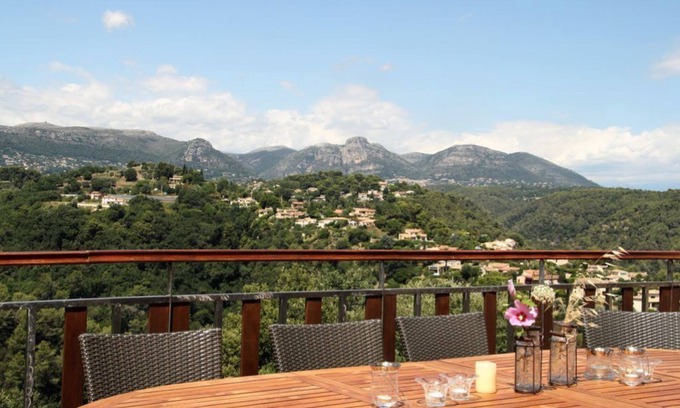 Saint-Paul-de-Vence Villa | Panoramic Villa with pool up to 10/12 people