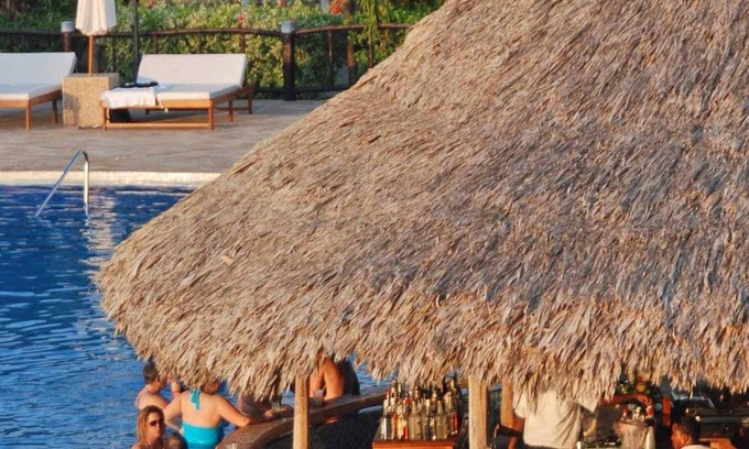 Placencia Resort | Panoramic View Room w/WiFi, Jacuzzi Tube, & Amazing Ocean Views