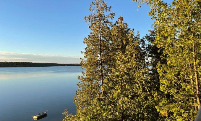 Northern Bruce Peninsula House | Panoramic Views of Miller Lake - The Lookout perched on the waters edge.