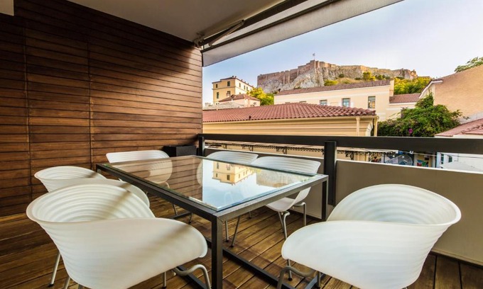 Plaka Apartment | Pantheon Luxurious Flat