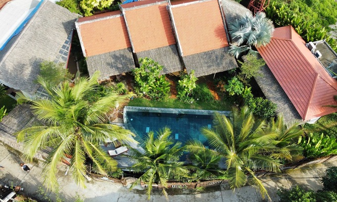 Cam An Villa | Pao Homes - Stone Villa 2BR with the salt pool, 1’ to the sea