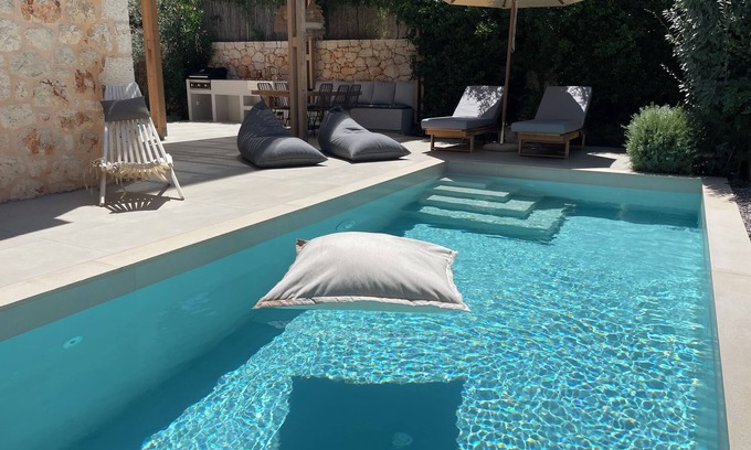 Lefkada Villa | PAPADRIA VILLAS MODERN LUXURY VILLAS private swimming pool near KATHISMA BEACH