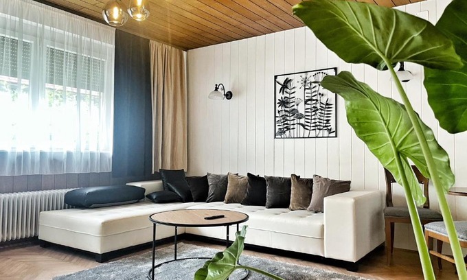 Lesce Apartment | Papas Apartment