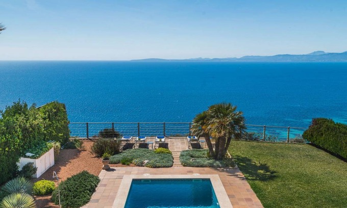 Sa Torre Villa | Paraíso Perdido · Villa Paraíso Perdido, wifi, piscina, bbq, aire acondicionado, garaje, increíble atardecer frente al mar