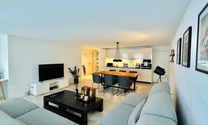 Old Town Apartment | Paradeplatz/In Gassen Apartment by Airhome