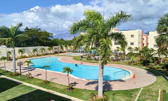 Gregorio Luperon House | Paradise 3