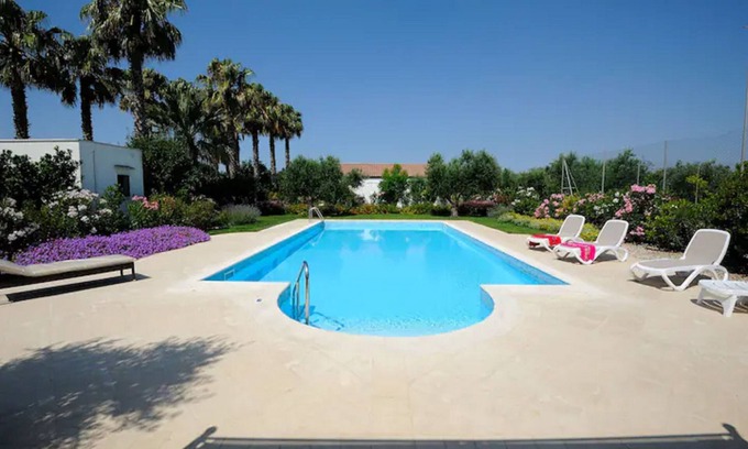Casarano Villa | Paradise begins in front of a Salento beach.