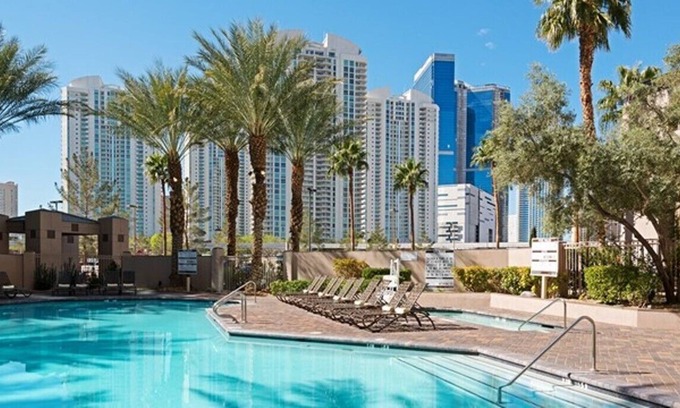 Las Vegas Resort | Paradise Resort studio w/kitchenette, no resort fee