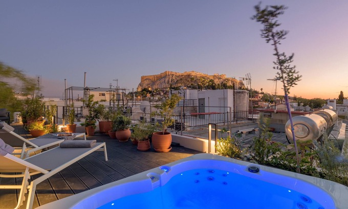 Plaka Apartment | Paradise Suite with Jacuzzi & Acropolis view