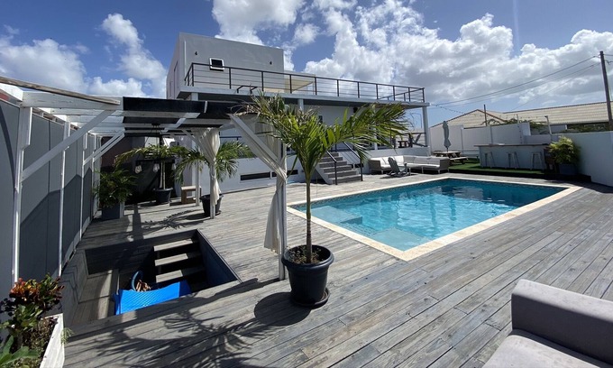 Willemstad Villa | Paradise within Paradise! Beautiful villa with pool
