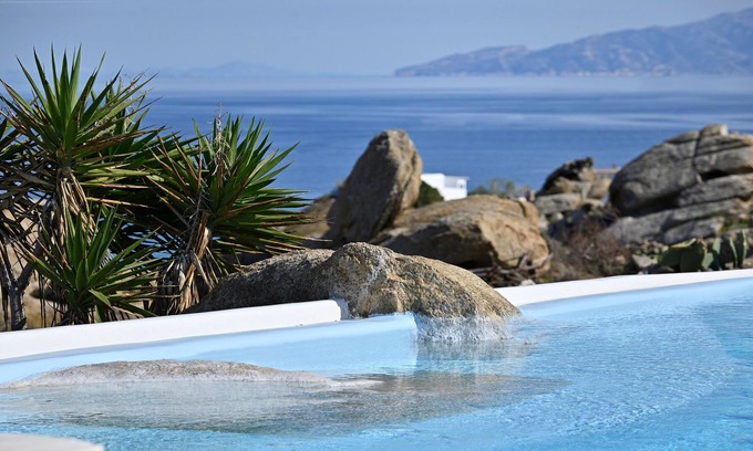 Platis Gialos Villa | Paraga Scorpios Villa 2 7mins walk to beach by Calypso Sunset Villas