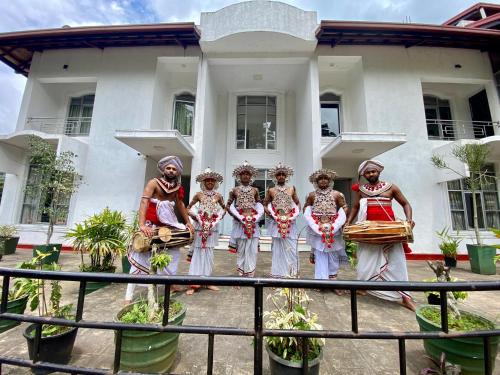 Pussellawa Hotel | Paramount Hotel Pussellawa