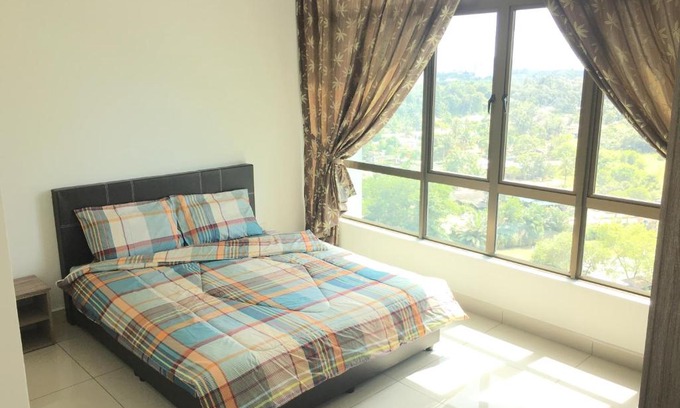 Taman Saujana House | Parc Regency Serviced Apartment D-10-19