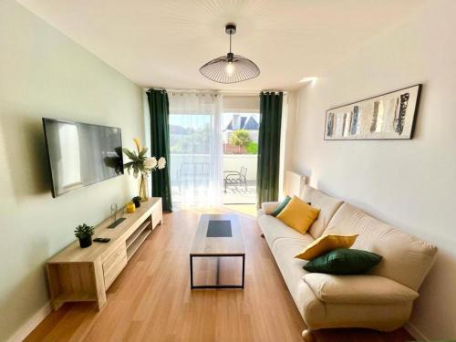 Lanester Apartment | ParcAppart 2 - Terrasse - Parking - Netflix