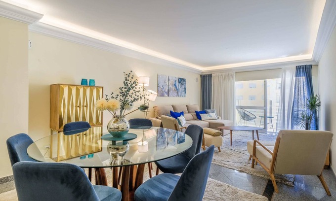 Parede Apartment | Parede Beach Apartment by Portugal Portfolio