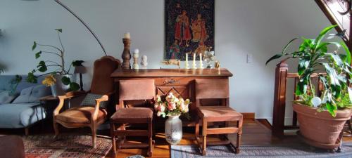 13th Arrondissement House | PARIS AUTHENTIC HOUSE Entier 1920's House Métro Line 7 For Groups