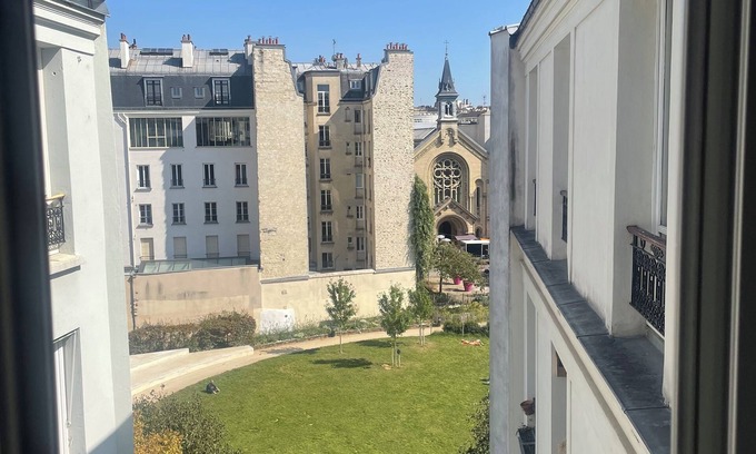 Quartier Sainte-Marguerite Apartment | Parisian Loft for Olympics Paris 2024