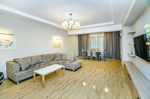 Baku Apartment | Park Azure Modern Apartment by Baku Housing