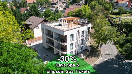 Miskolc-Tapolca Bed & Breakfast | Park Central Tapolca - Corner