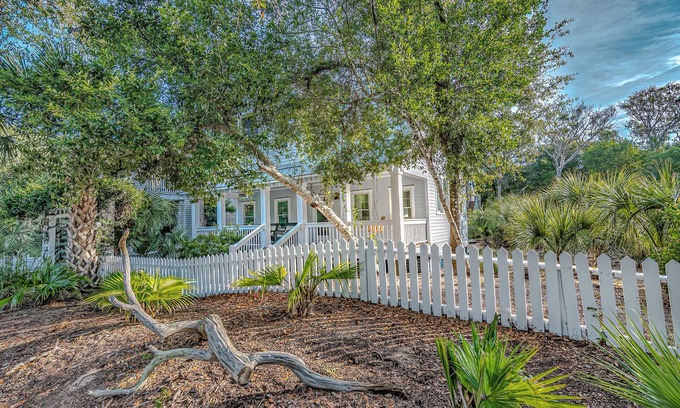 Cape Fear Station House | Park Place: On The Commons Park in Cape Fear Station, Walk to East Beach