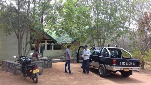 Nochchiyagama House | Park view Bungalow Wilpattu