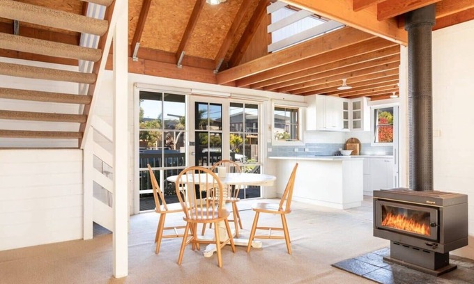 Ocean Grove House | Parker Getaway I Walk to Beach n River