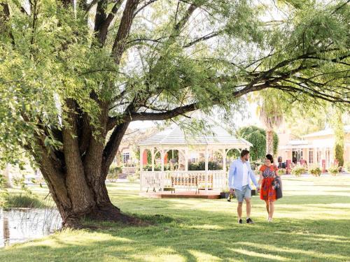 Central Mudgee Hotel | Parklands Resort Mudgee