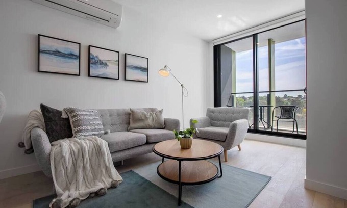 Parkville Apartment | Parkville 2BR Apt/Zoo/Playground/Parks/Hospital