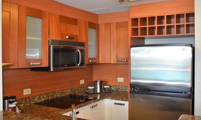 Puerta de Tierra Apartment | Parlor w Ocean & Lagoon view 2 guests + parking (F11)