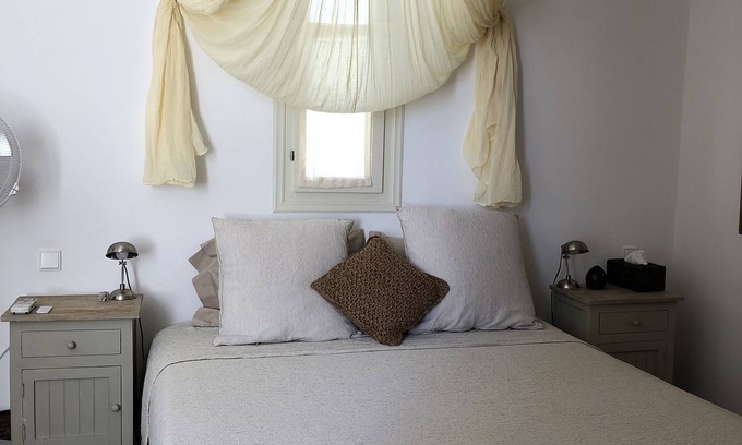 Isterni Apartment | Paros Dream Suite - your Greek home away from home