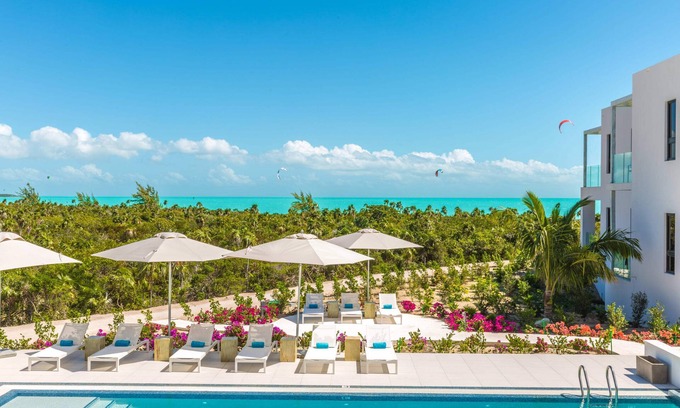 Long Bay Apartment | Partial Oceanview Studio Plus Free Breakfast now 'til end June