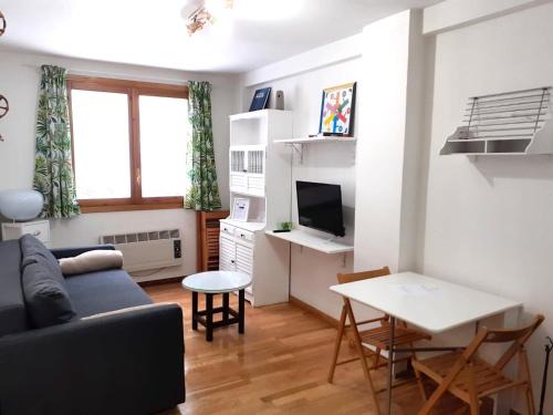Canfranc-Estacion Apartment | PASEO DE LOS AYERBE Nº5