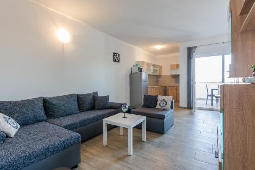 Zrce Apartment | Pasko 3 modern furnished ap for 7