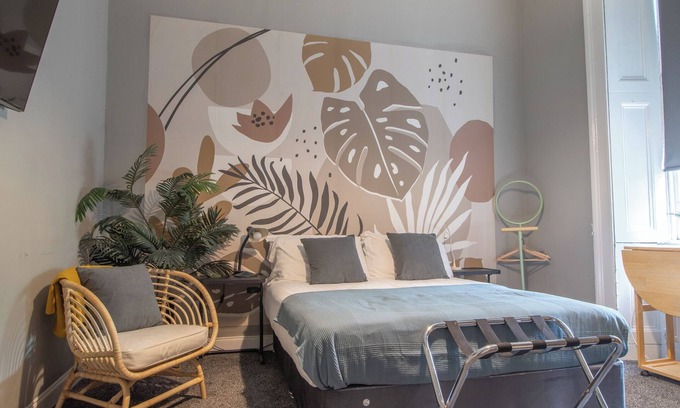Glasgow Westend Apartment | Pass the Keys | Cosy Palm Studio, West End