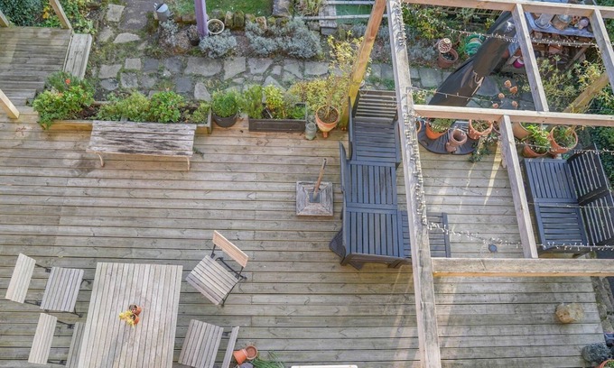 Woodthorpe House | Pass the Keys | Elegant 5-Bed Edwardian Home with Garden & Parking