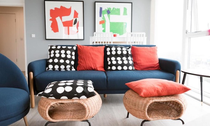 North West Apartment | Pass the Keys Lovely New 1-bedroom Glasgow Harbour River View