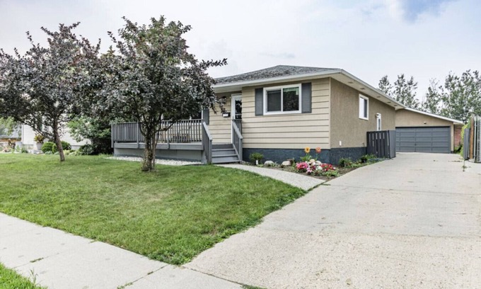 West Edmonton Apartment | Patricia Heights Bungalow