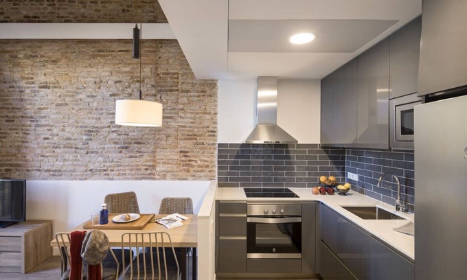 L'Antiga Esquerra de l'Eixample Apartment | Pau Claris | Design apt. next to Paseo de Gracia