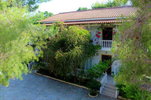 Laganas Hotel | Pavlos studios